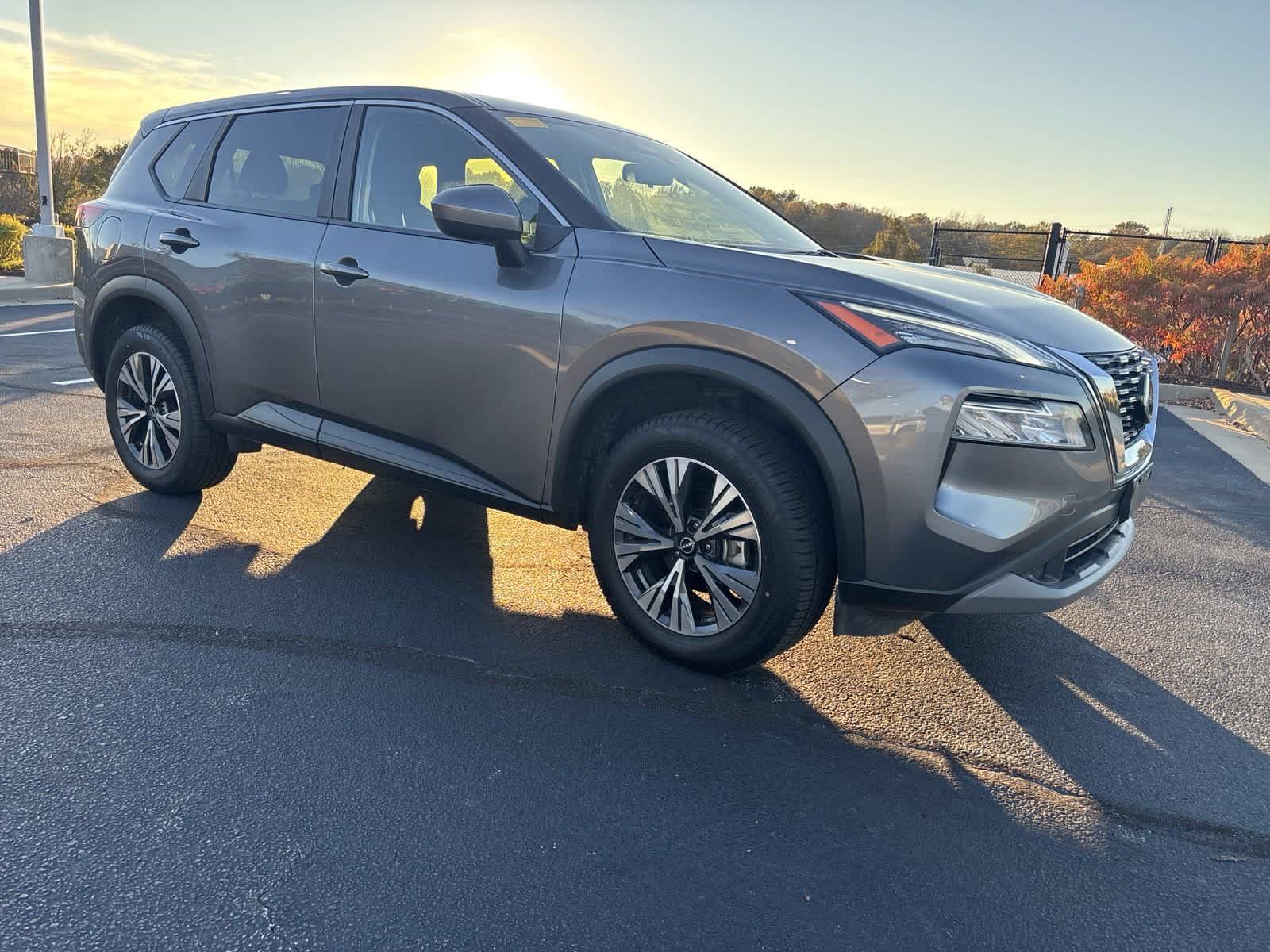 2023 Nissan Rogue SV 12