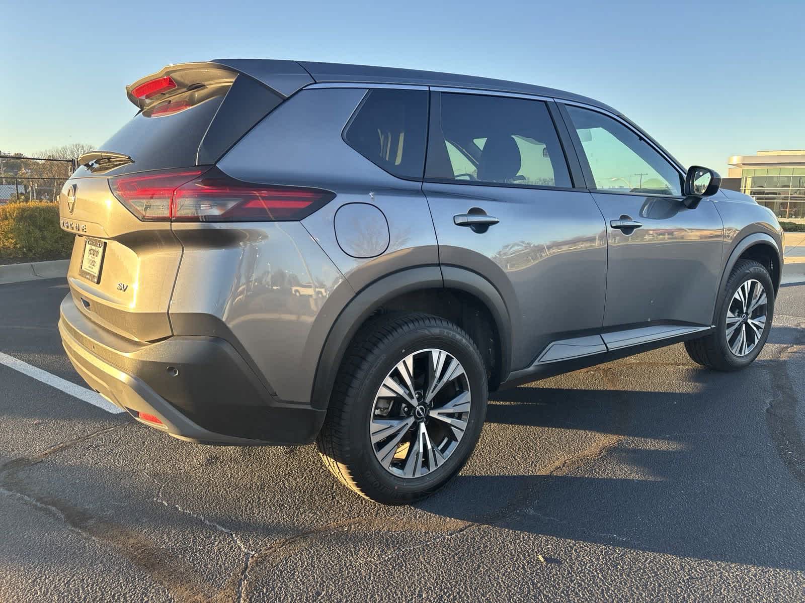 2023 Nissan Rogue SV 19