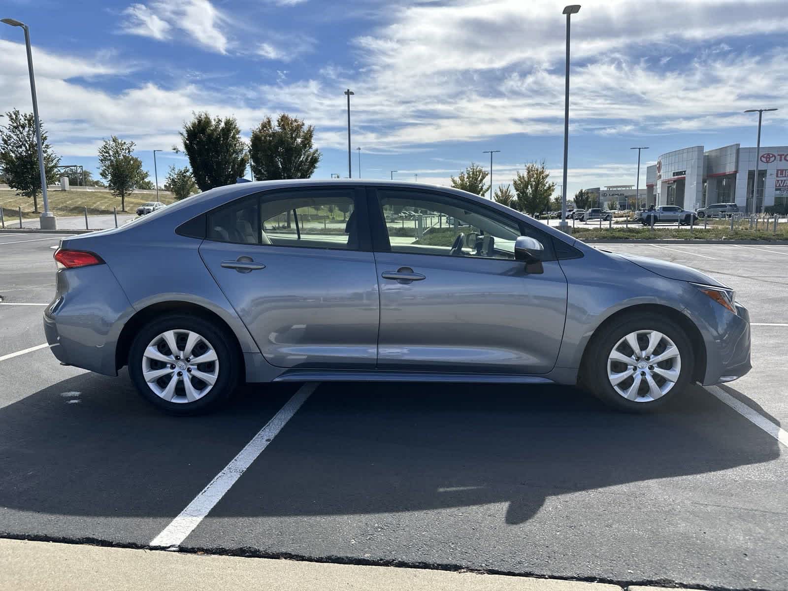 2022 Toyota Corolla LE 10