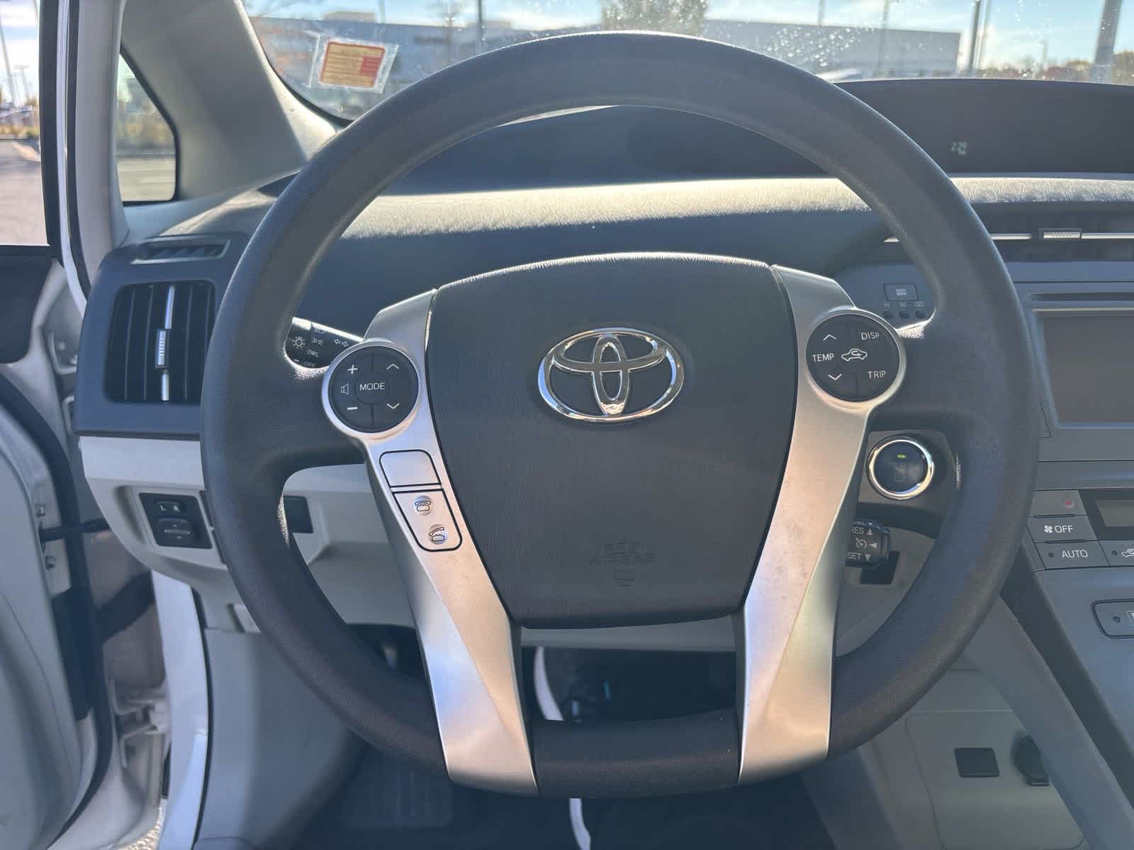 2012 Toyota Prius Two 17