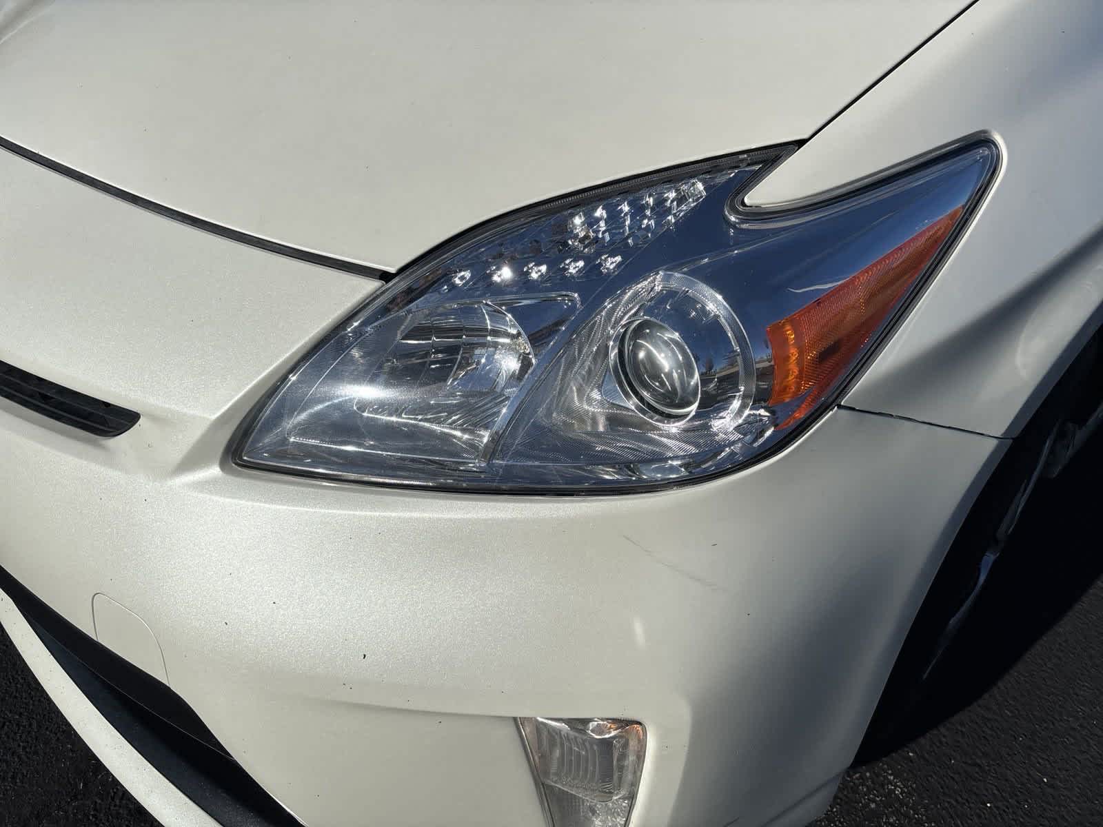 2012 Toyota Prius Two 5