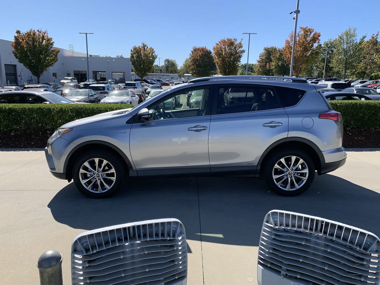 2018 Toyota RAV4 Hybrid Limited 5