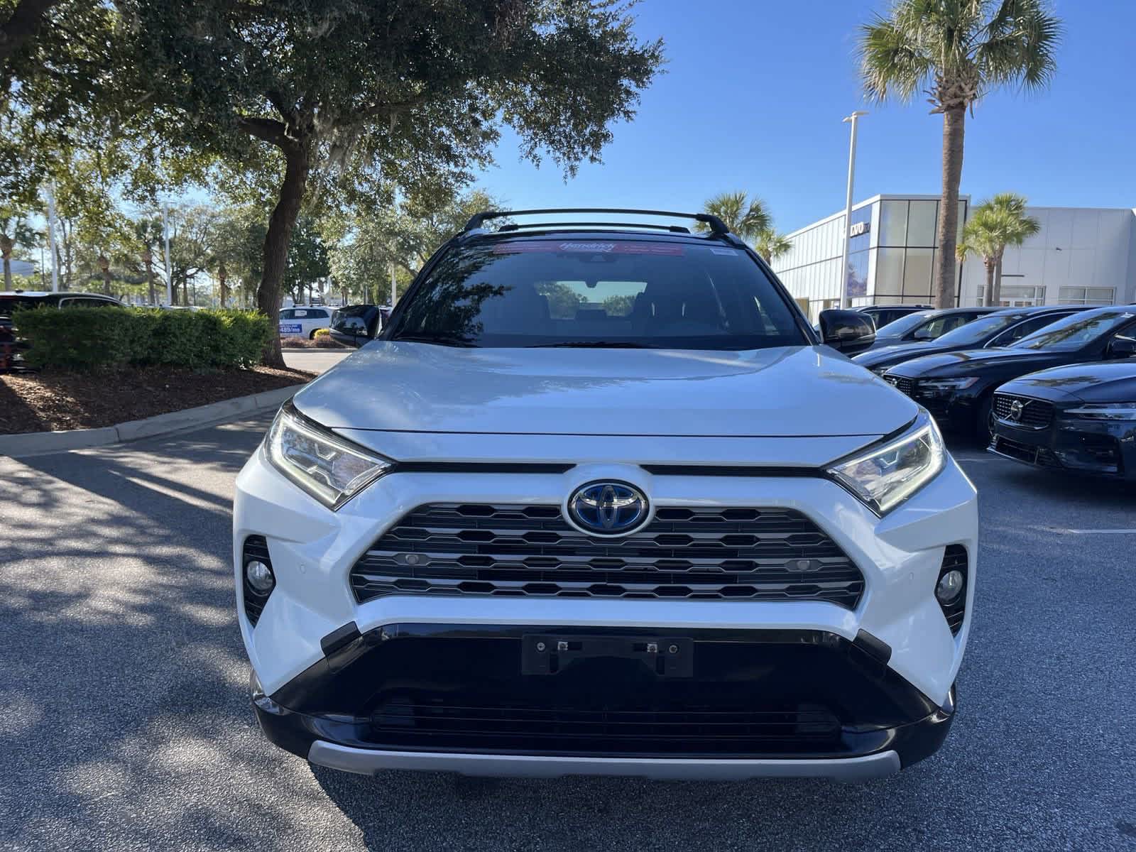 2020 Toyota RAV4 Hybrid XSE 3