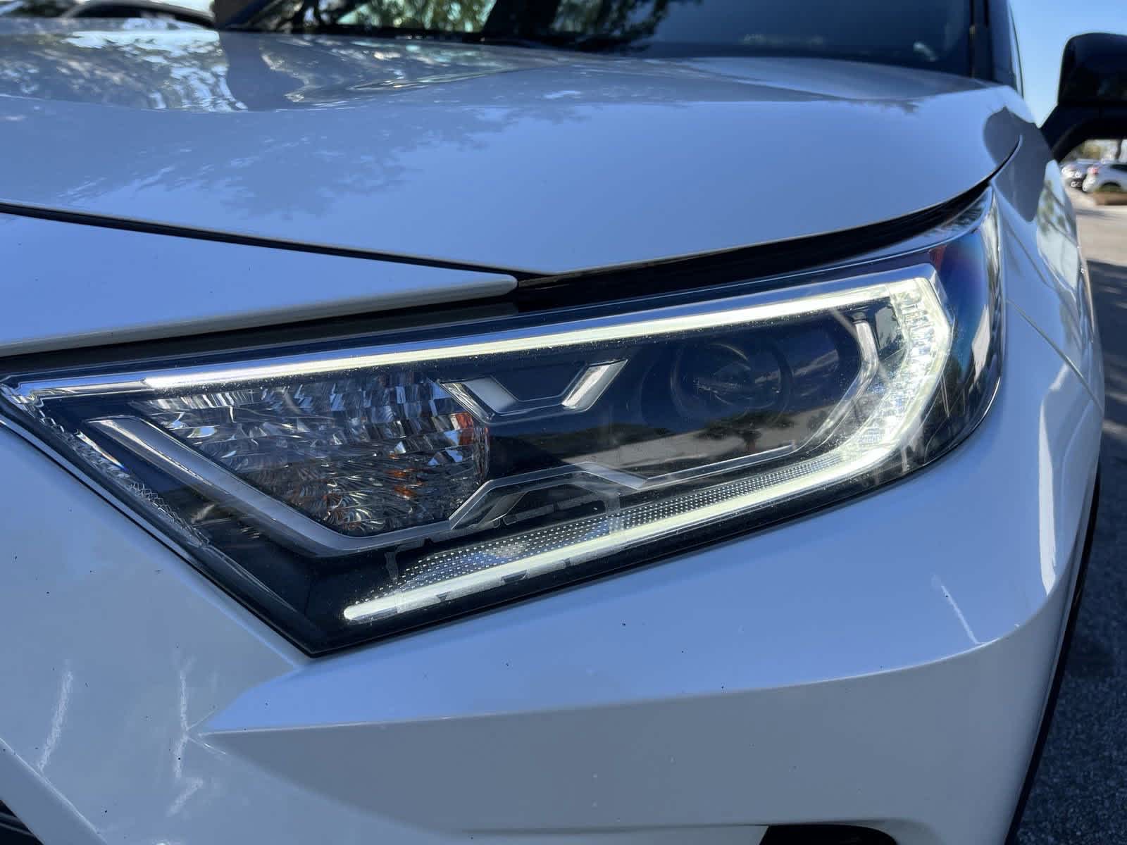 2020 Toyota RAV4 Hybrid XSE 5