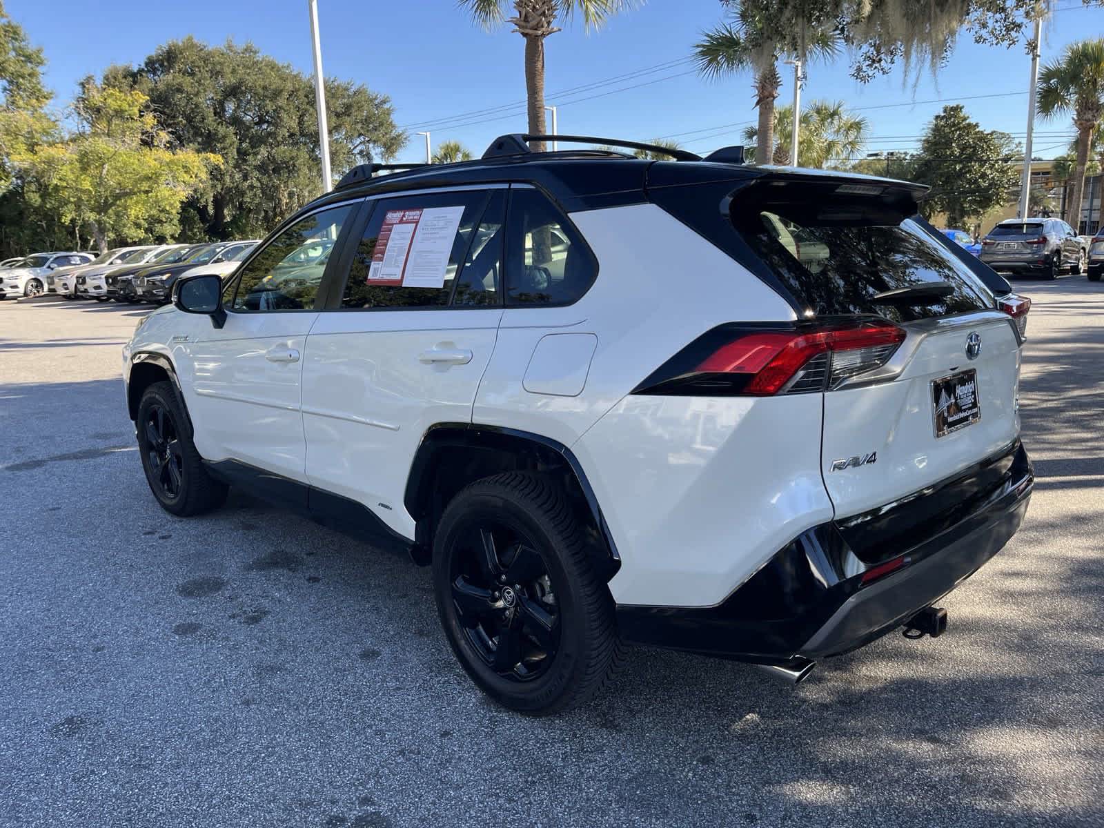 2020 Toyota RAV4 Hybrid XSE 7