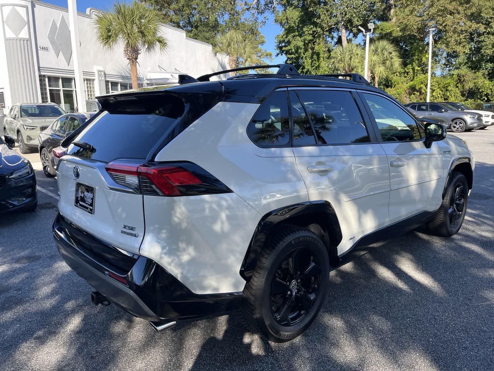 2020 Toyota RAV4 Hybrid XSE 9