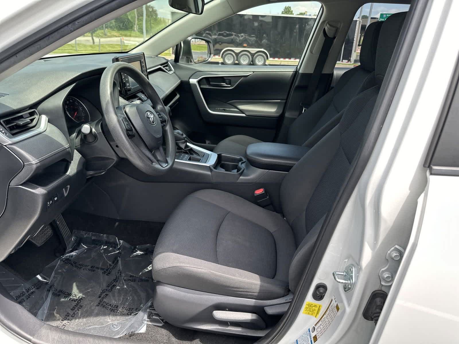 2019 Toyota RAV4 LE 15