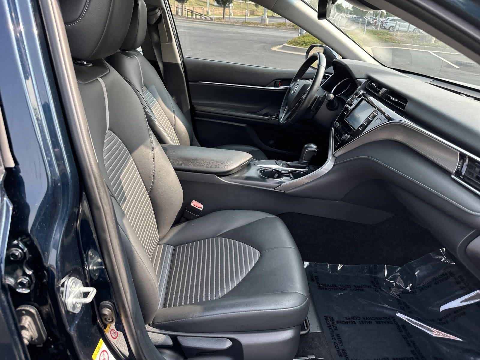 2018 Toyota Camry SE 31