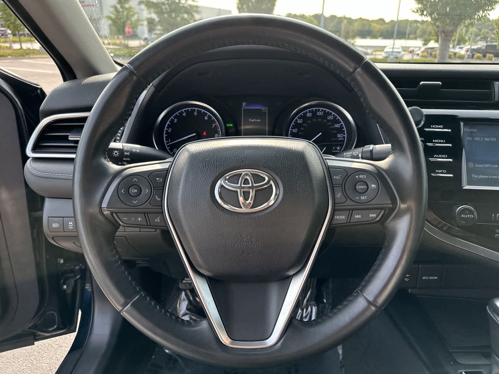 2018 Toyota Camry SE 17