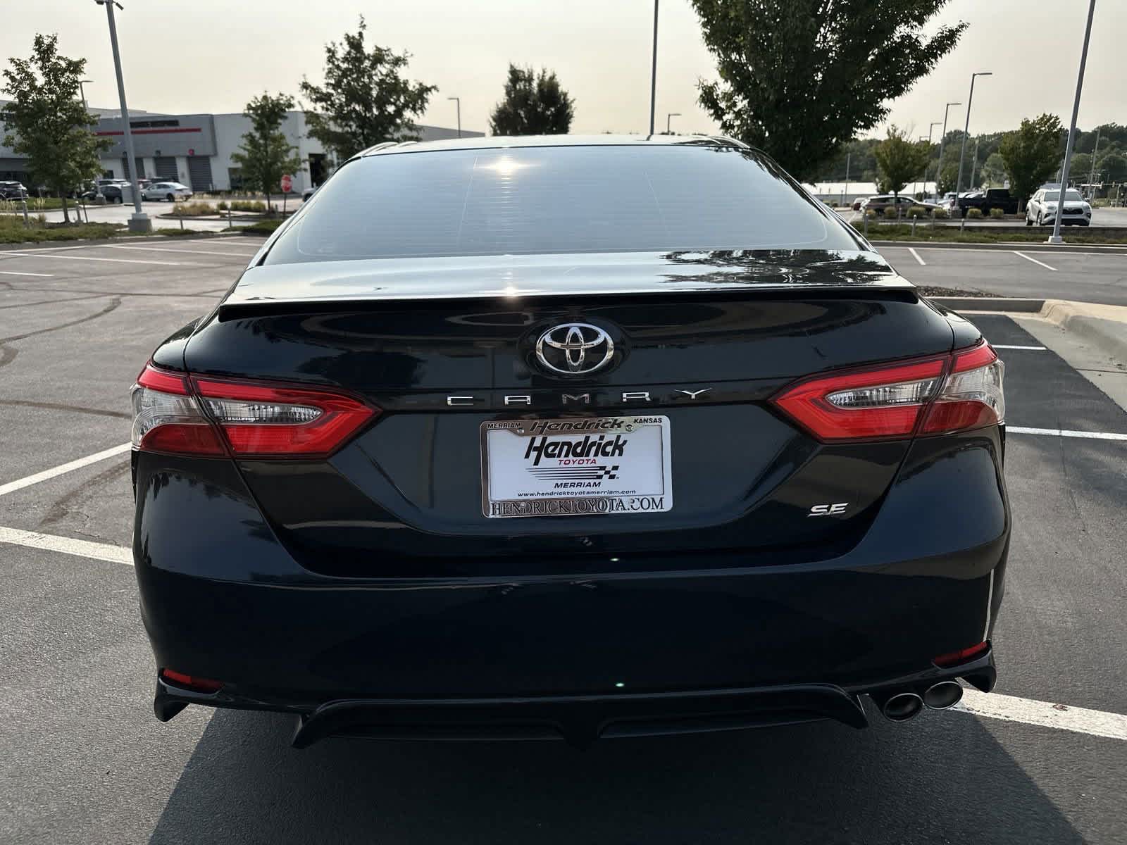 2018 Toyota Camry SE 8