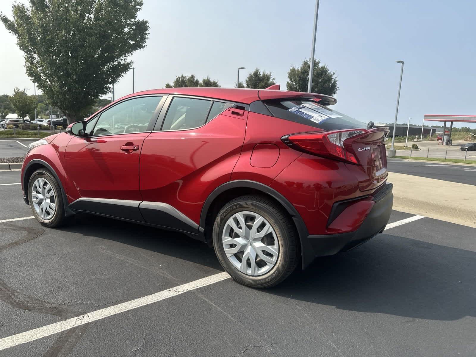 2020 Toyota C-HR LE 7