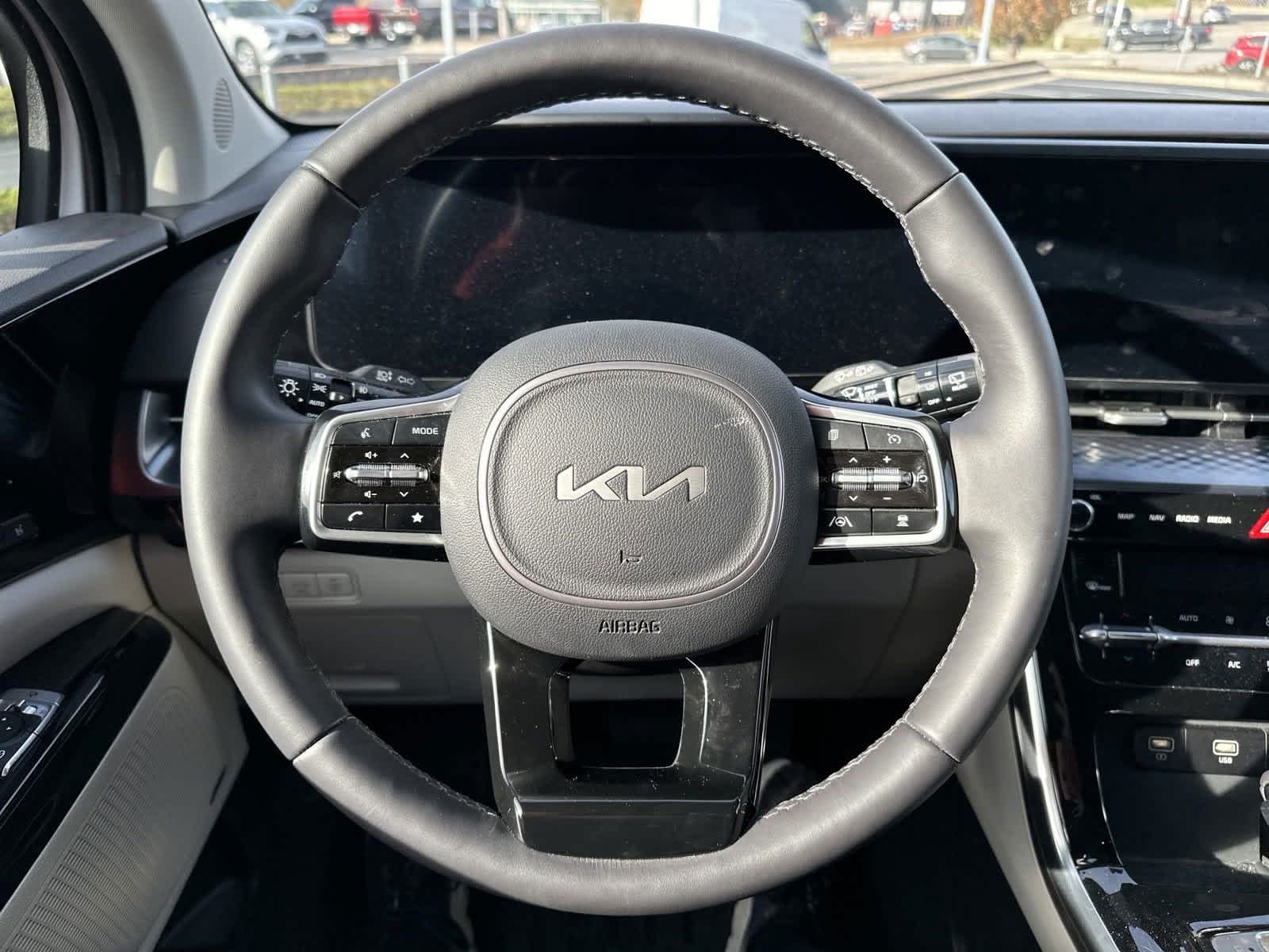 2024 Kia Carnival SX Prestige 16