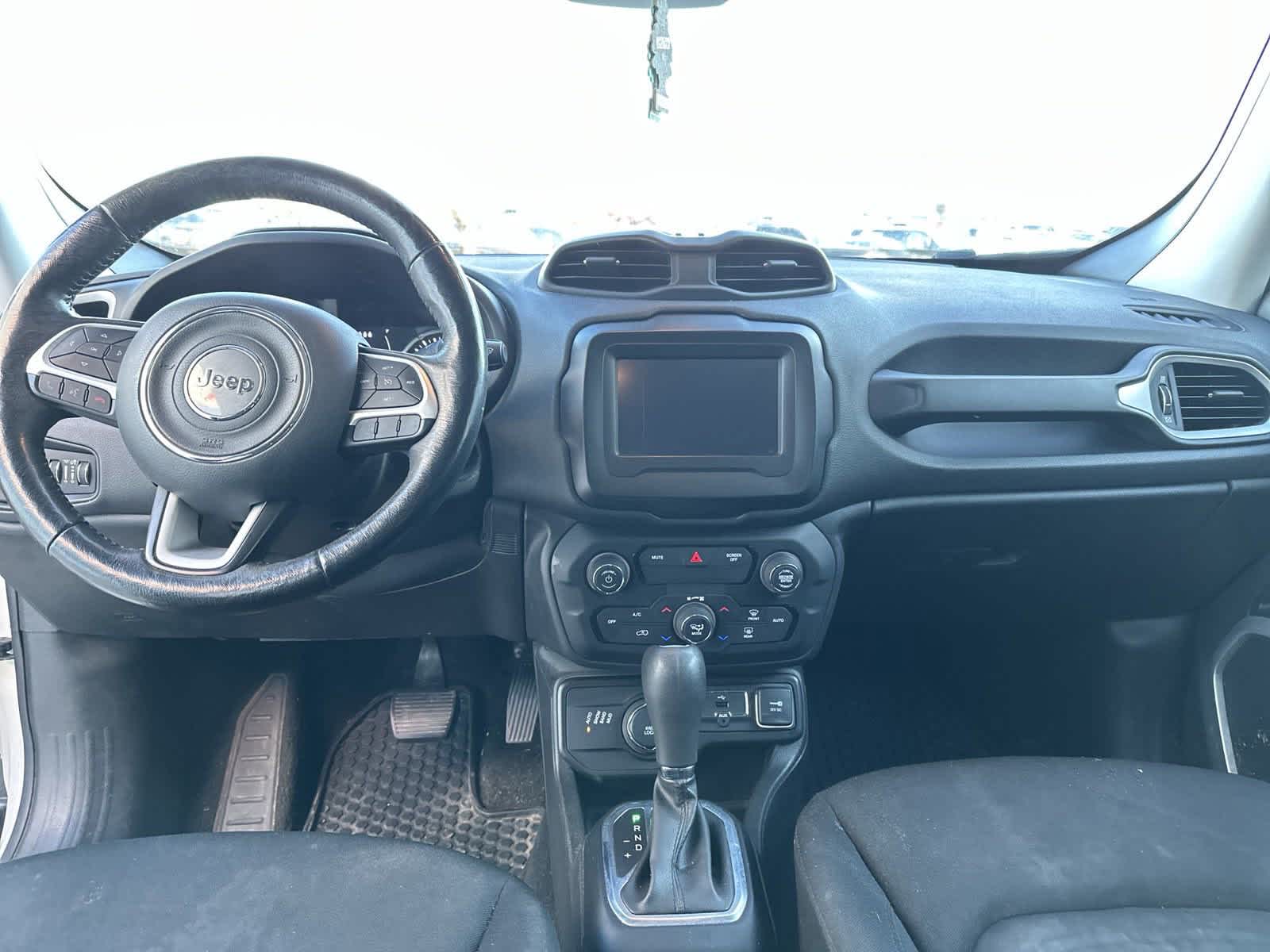 2019 Jeep Renegade Latitude 26