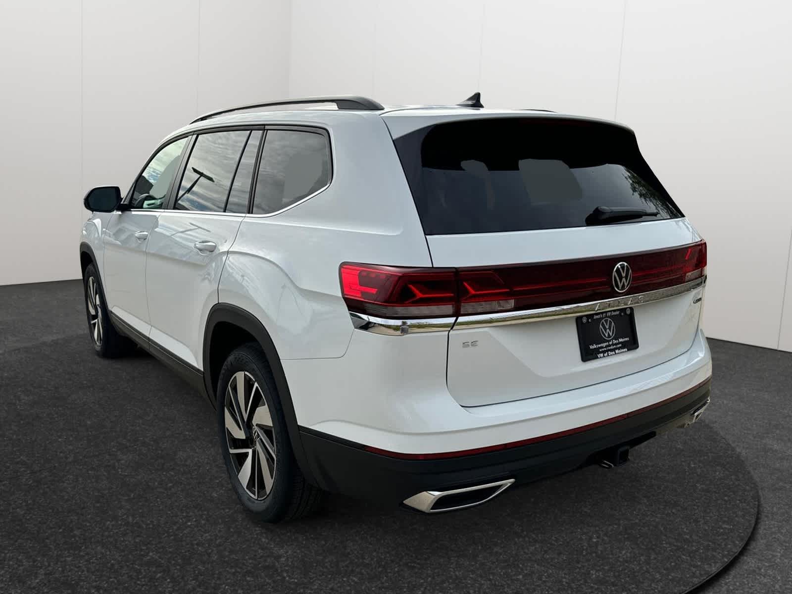 2024 Volkswagen Atlas 2.0T SE w/Technology 4