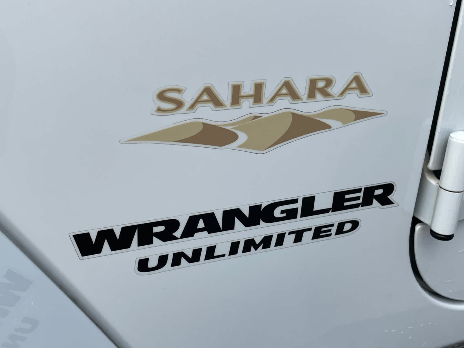 2014 Jeep Wrangler Unlimited Sahara 17