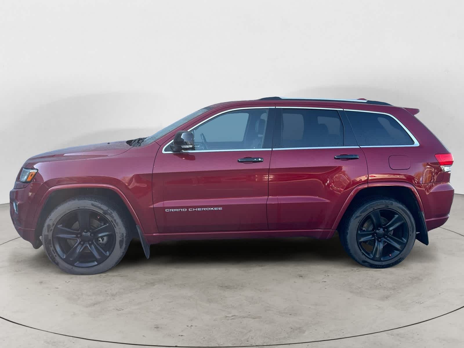 2015 Jeep Grand Cherokee Overland 3