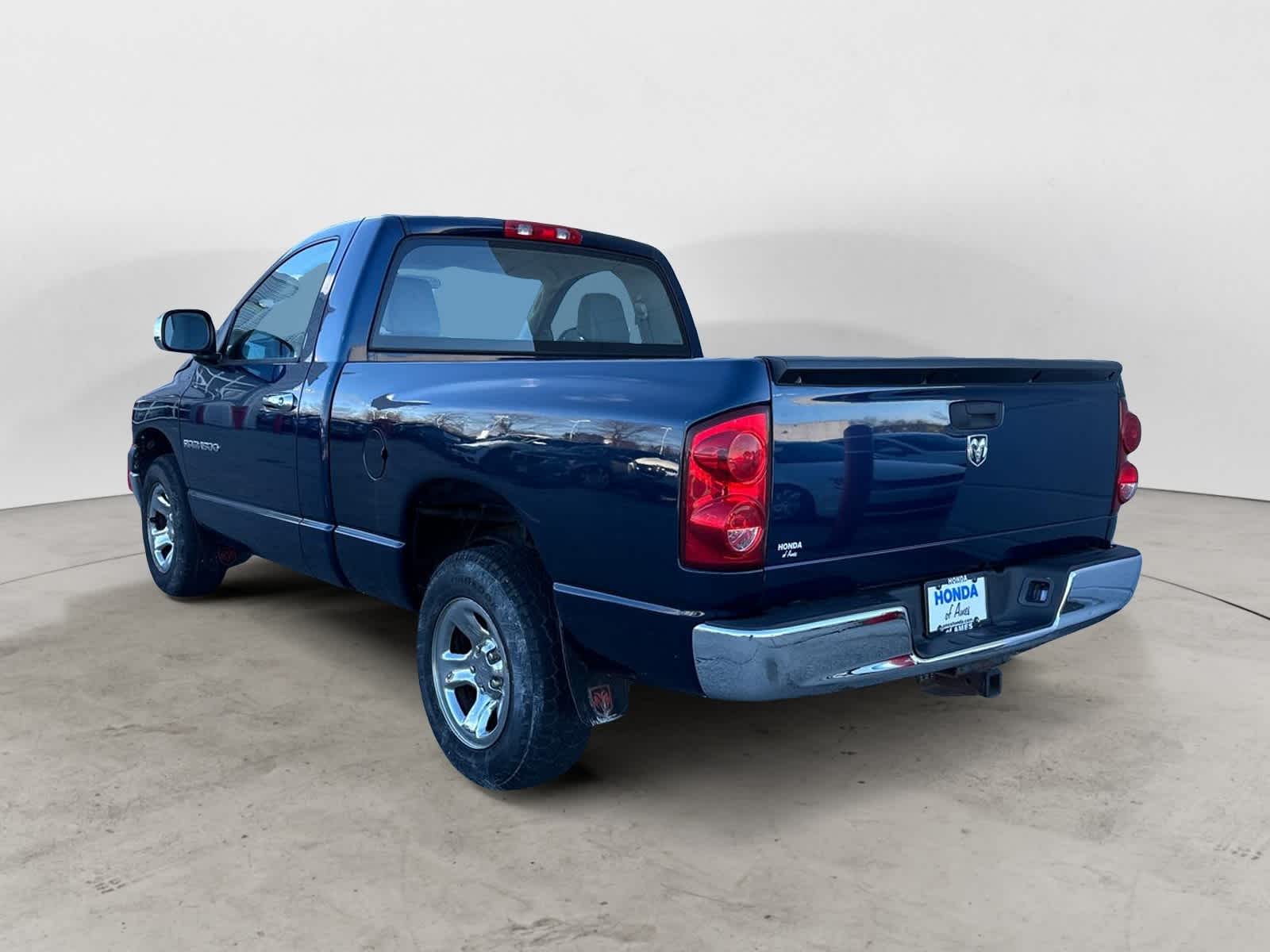 2007 Dodge Ram 1500 ST 2WD Reg Cab 120.5 4