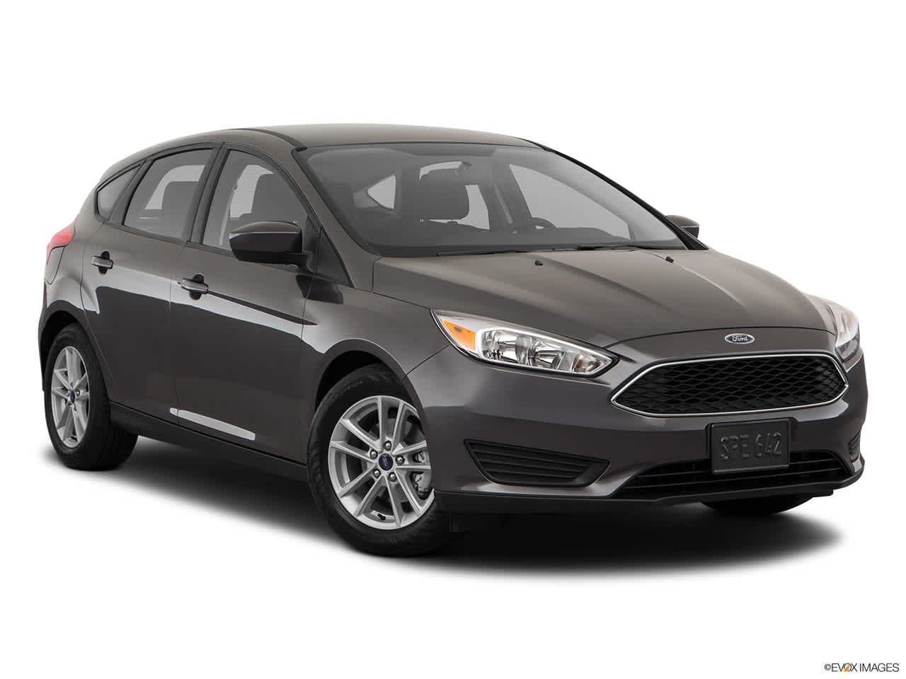 2018 Ford Focus SE 28