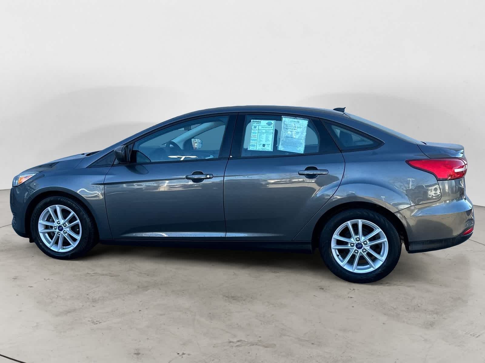 2018 Ford Focus SE 3