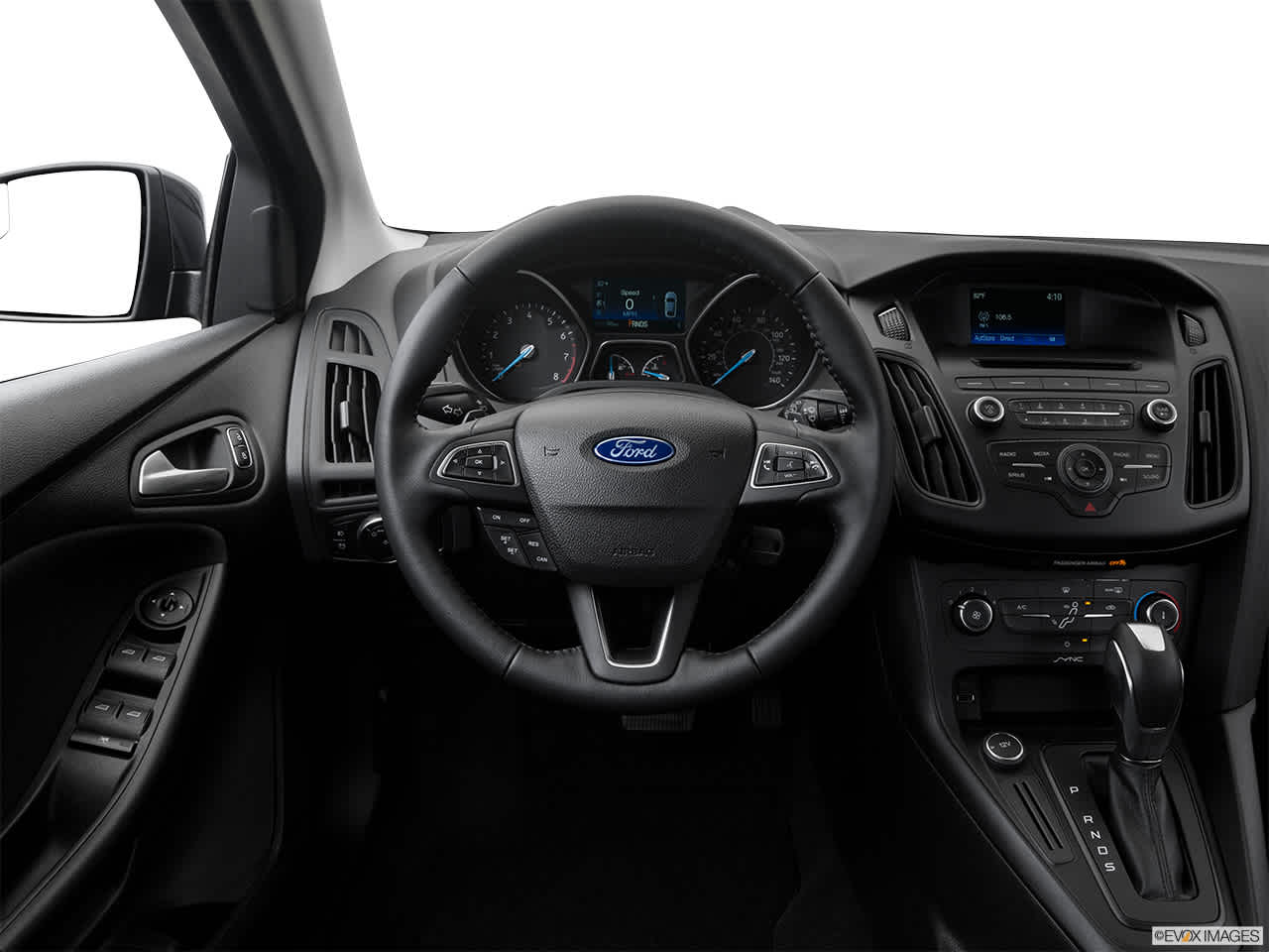 2016 Ford Focus SE 12