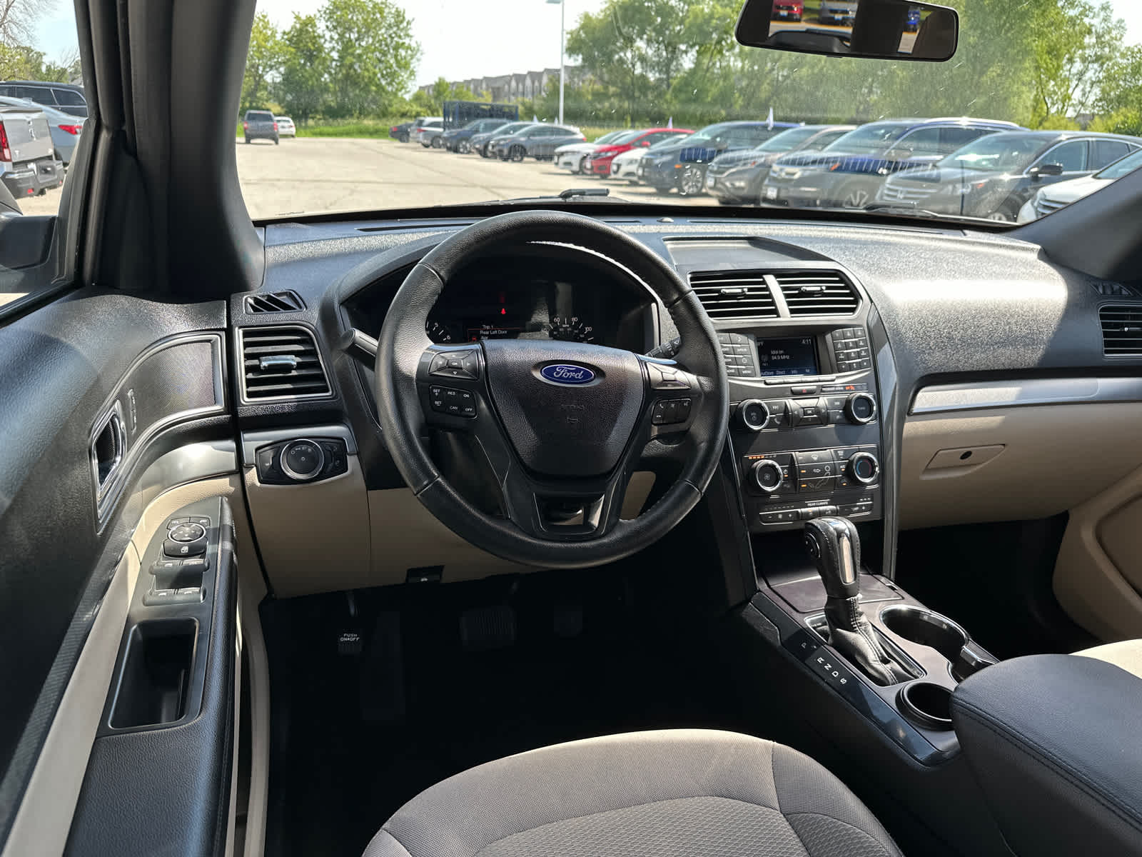 2018 Ford Explorer XLT 17