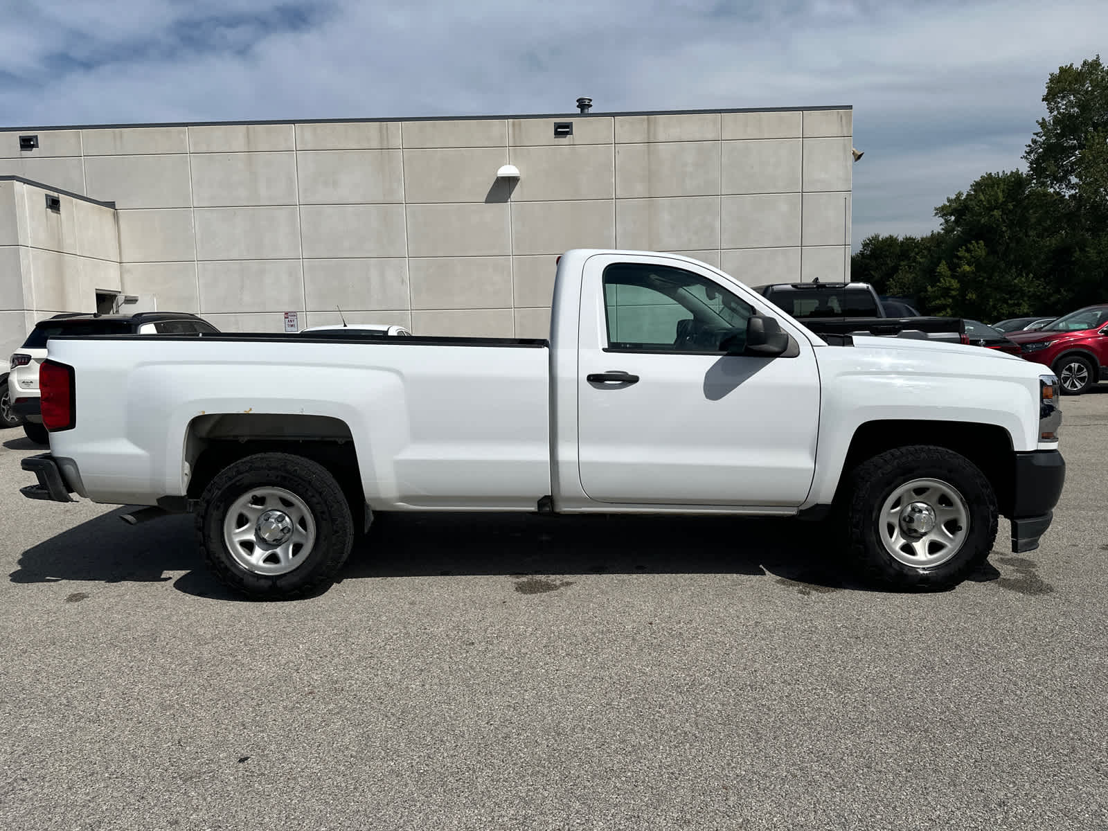 2016 Chevrolet Silverado 1500 Work Truck 2WD Reg Cab 133.0 8