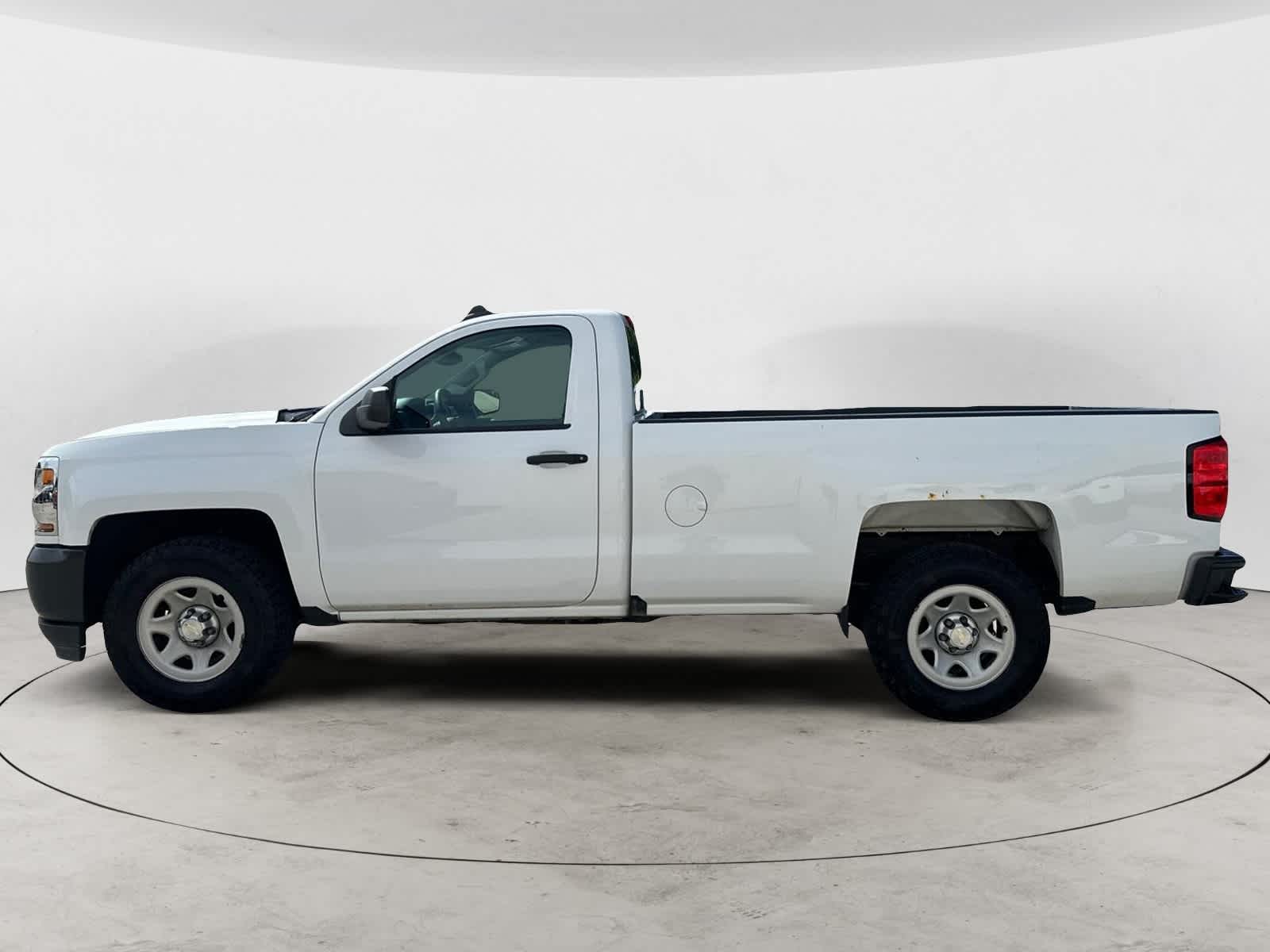 2016 Chevrolet Silverado 1500 Work Truck 2WD Reg Cab 133.0 3