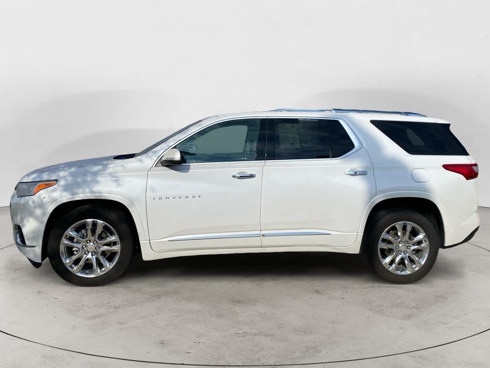 2021 Chevrolet Traverse High Country 3