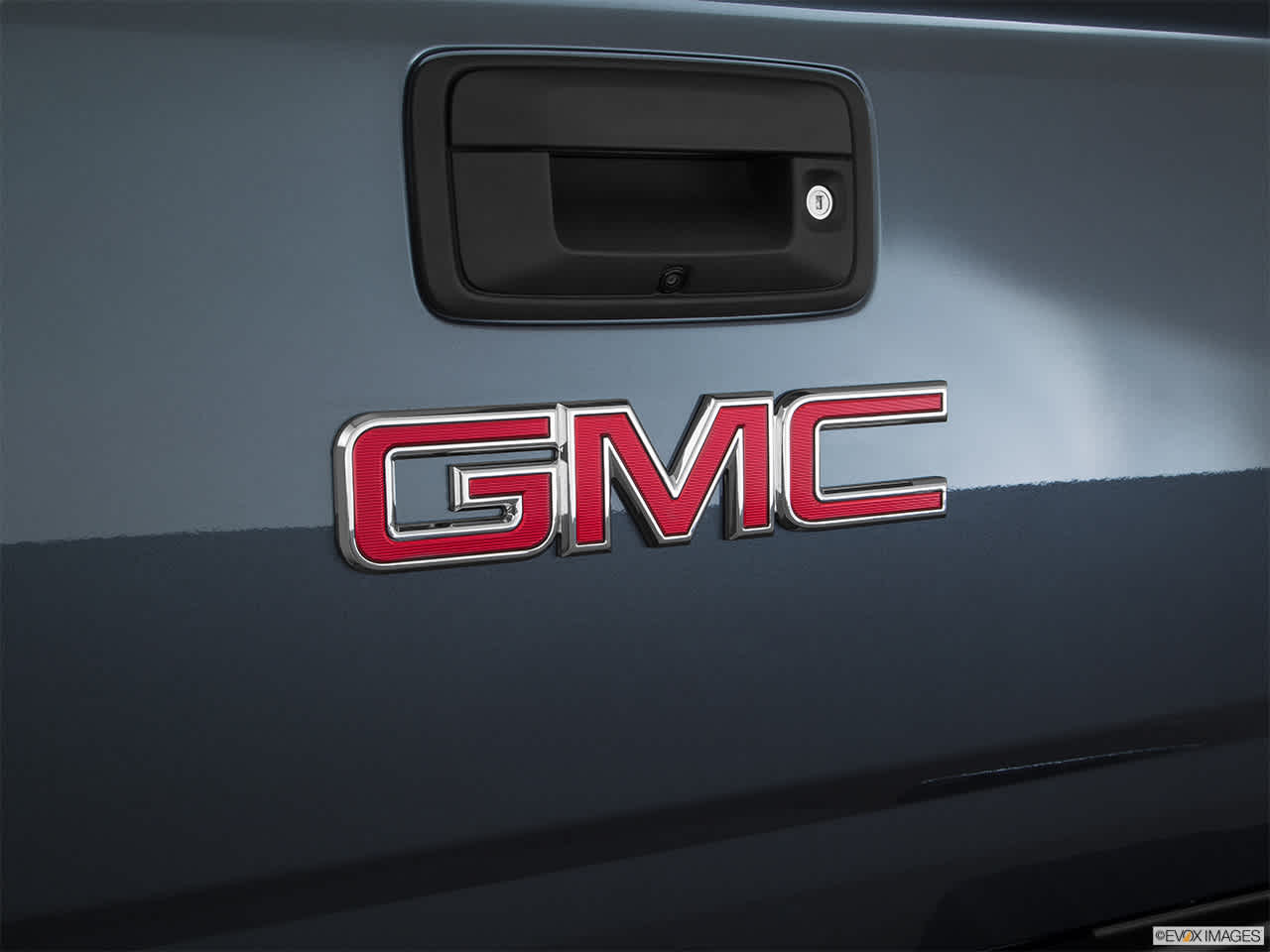 2016 GMC Canyon 4WD SLT Crew Cab 140.5 23