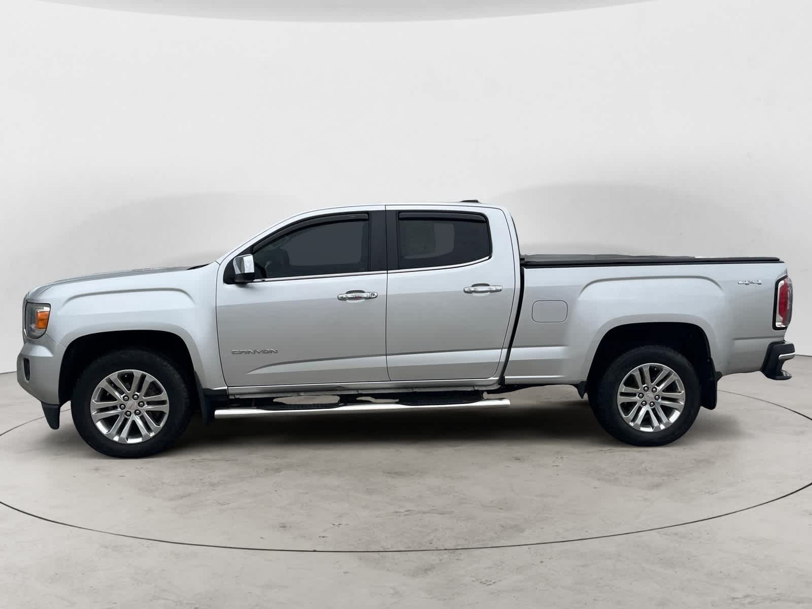 2016 GMC Canyon 4WD SLT Crew Cab 140.5 3