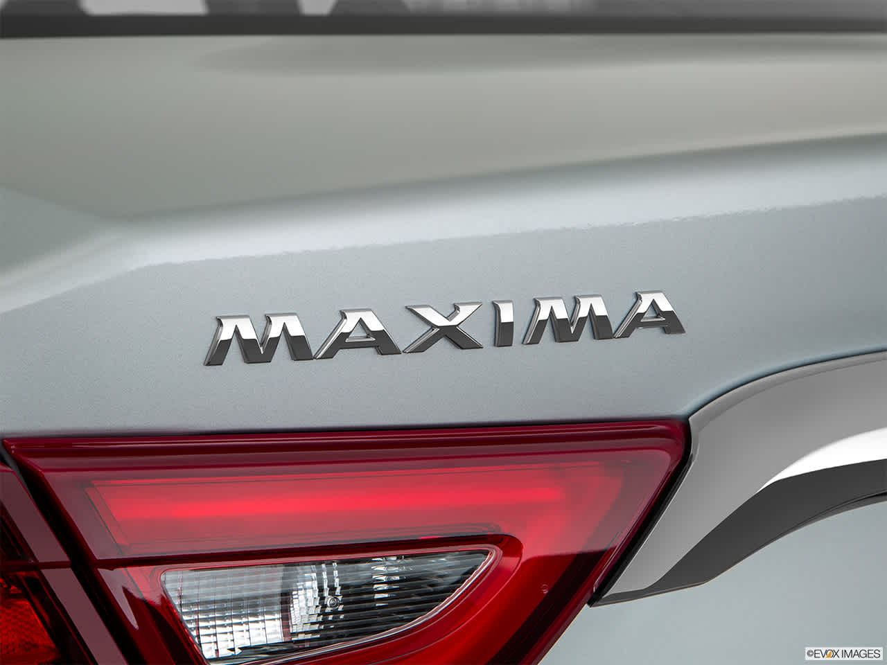 2018 Nissan Maxima Platinum 8