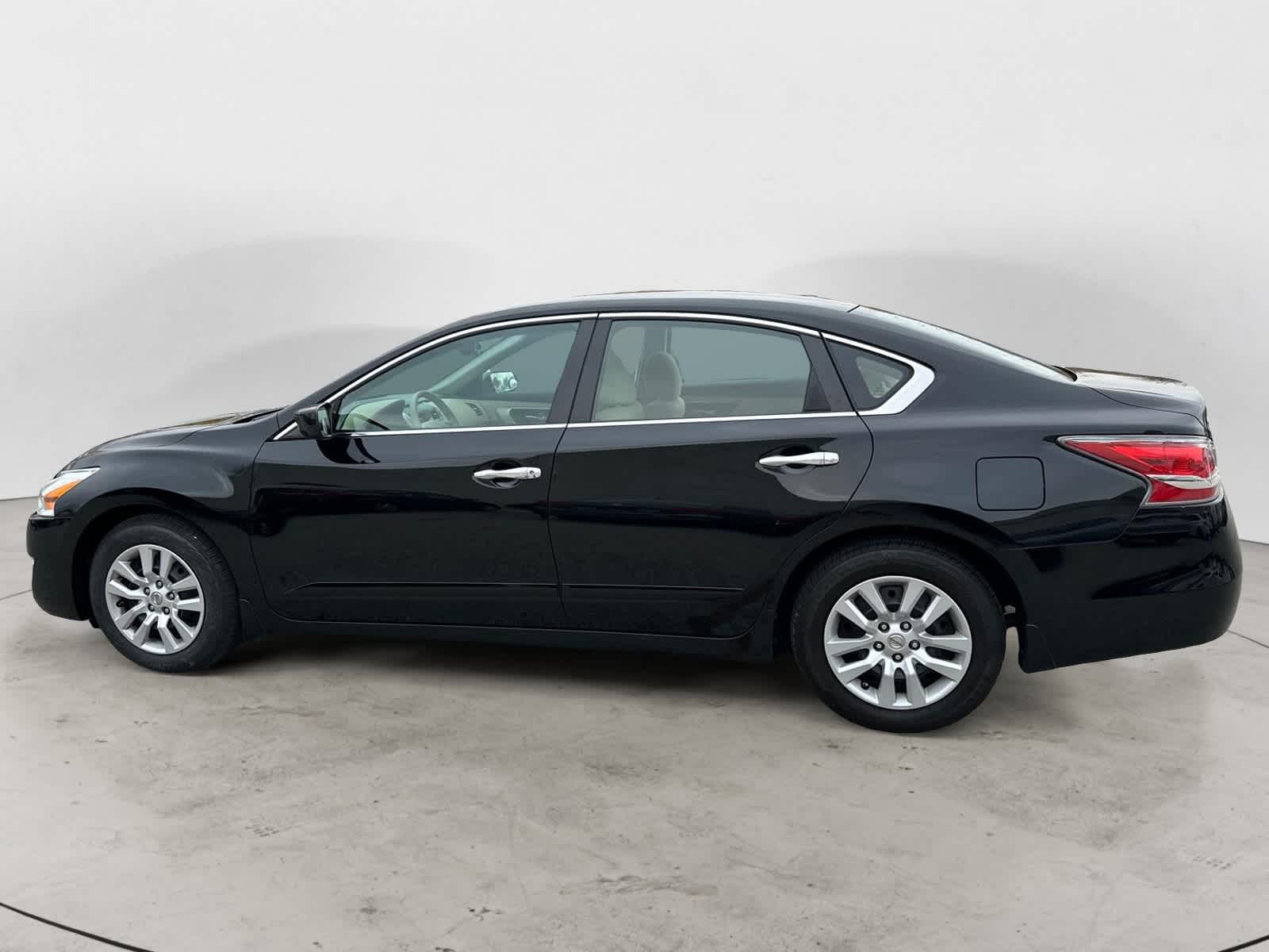 2015 Nissan Altima 2.5 S 3