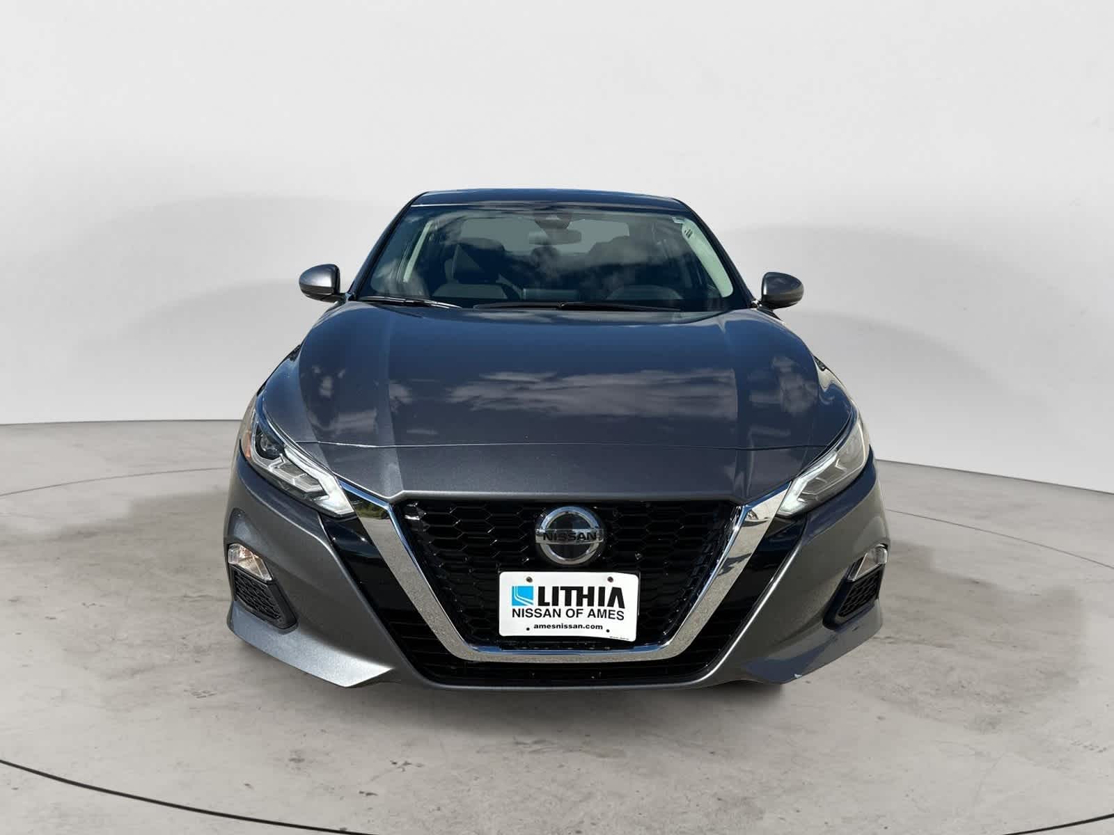 2022 Nissan Altima 2.5 SV 2