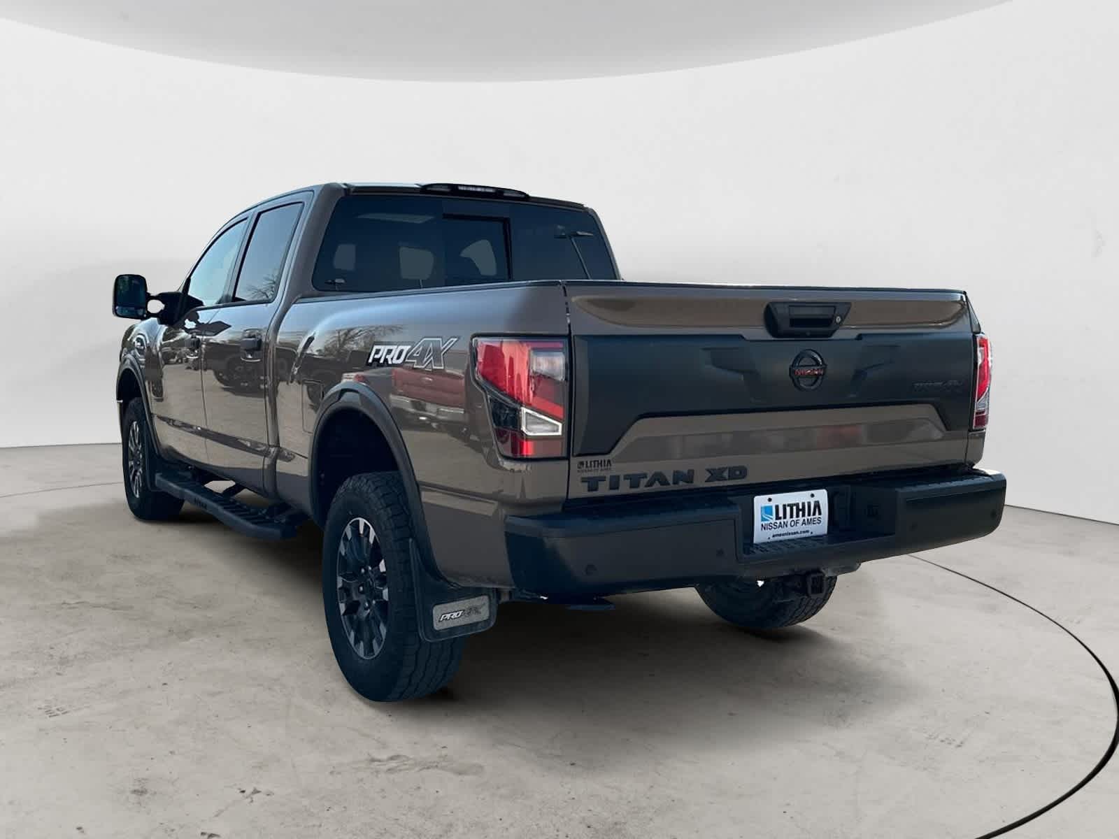 2021 Nissan Titan XD PRO-4X 4x4 Crew Cab 4