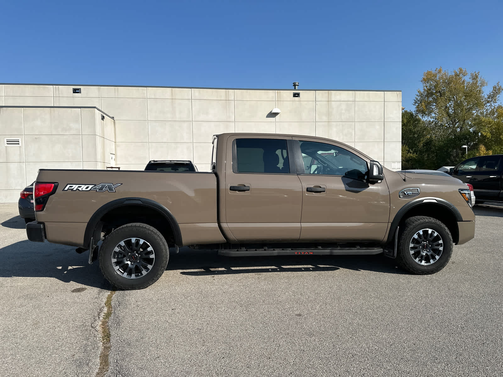 2021 Nissan Titan XD PRO-4X 4x4 Crew Cab 7