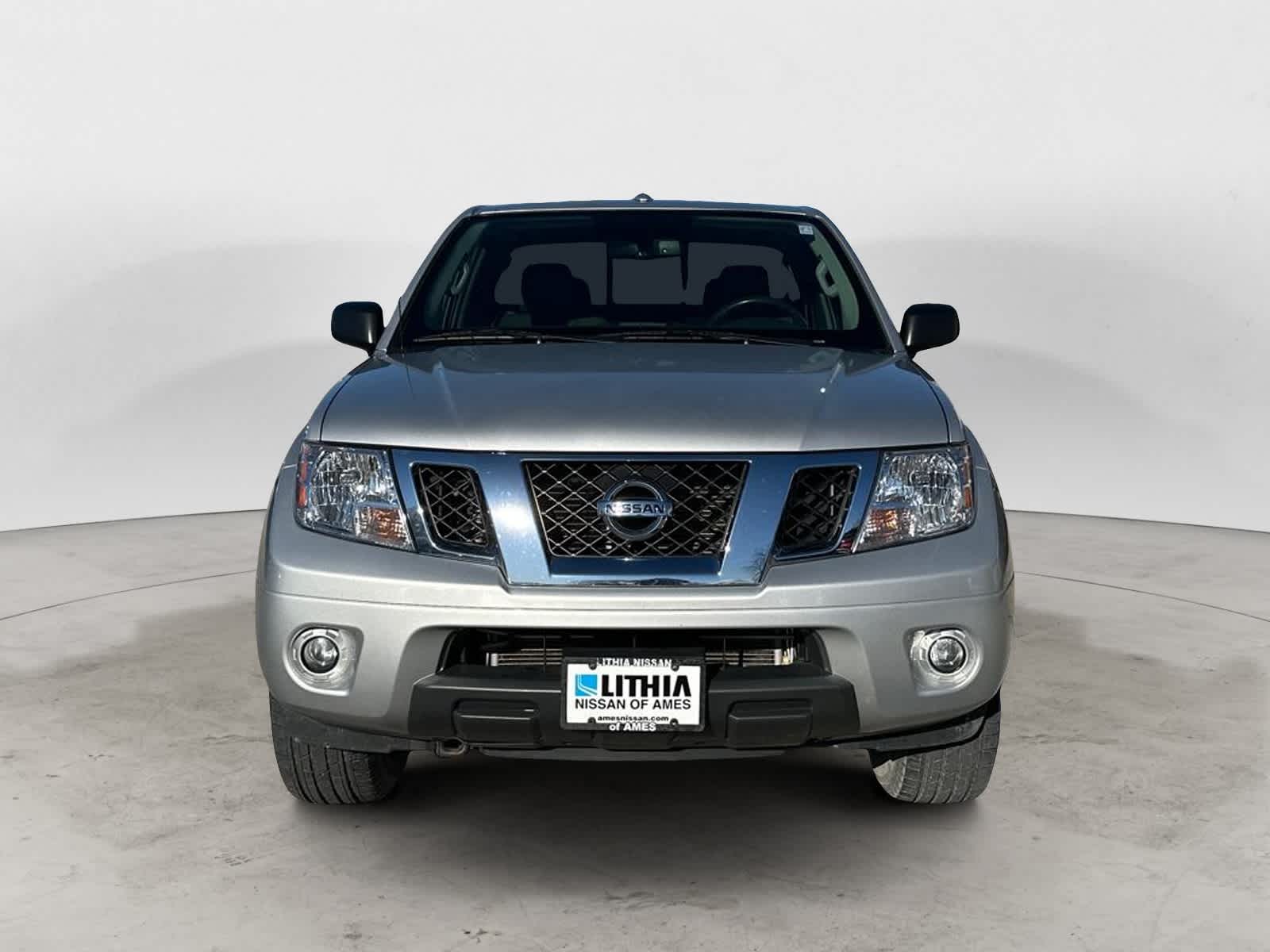 2016 Nissan Frontier SV 4WD King Cab Auto 2