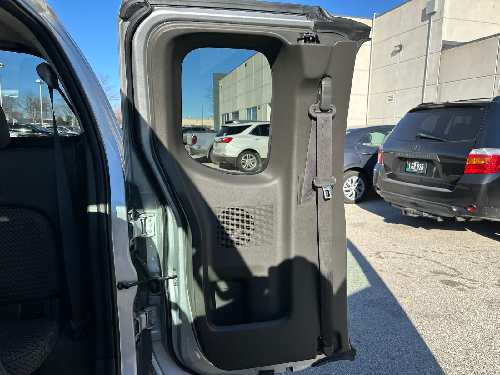 2016 Nissan Frontier SV 4WD King Cab Auto 25