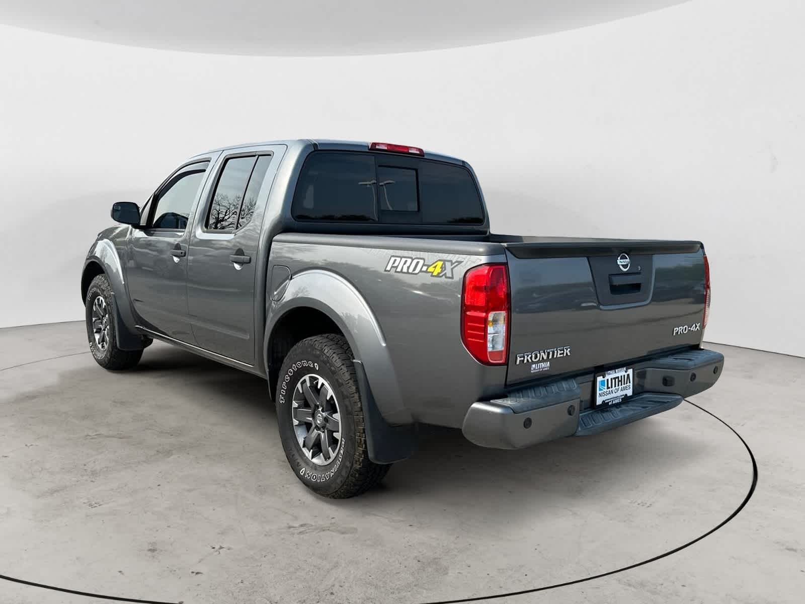 2018 Nissan Frontier PRO-4X Crew Cab 4x4 Auto 4