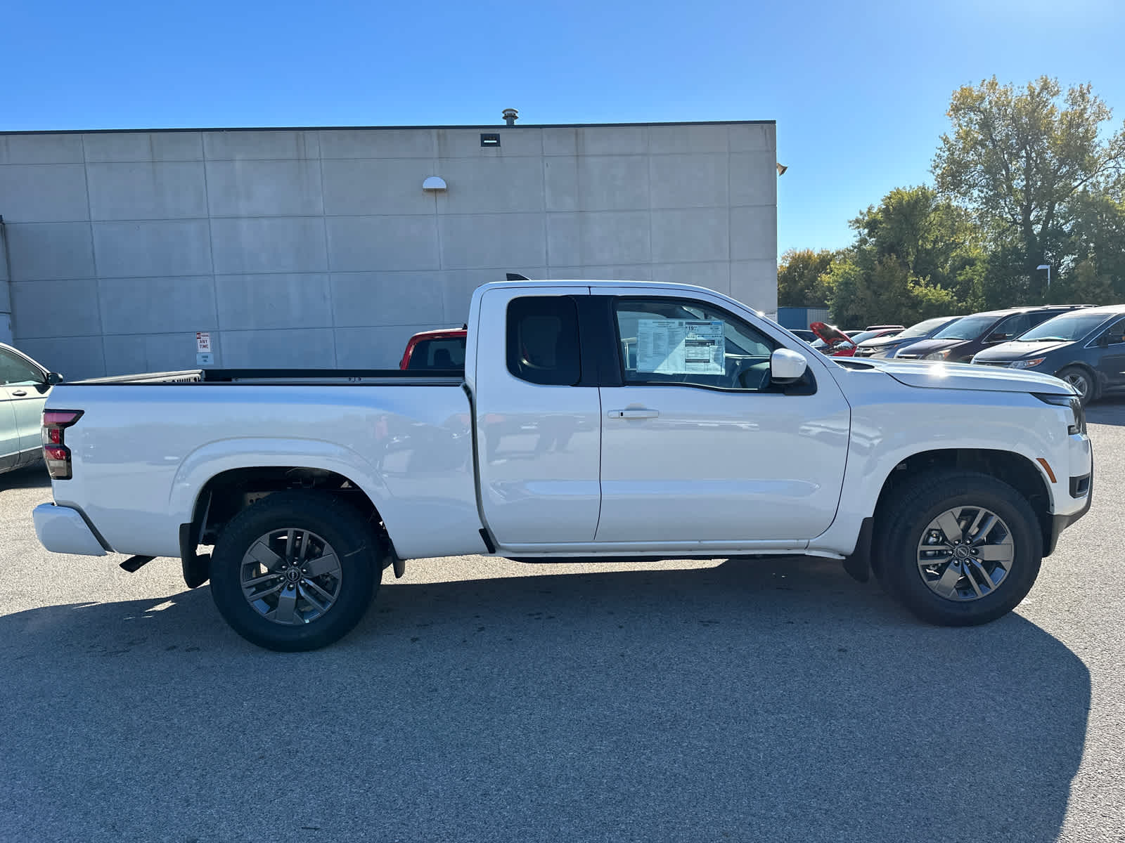 2025 Nissan Frontier SV King Cab 4x4 7