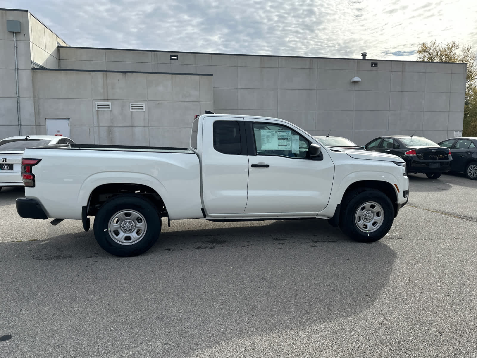 2025 Nissan Frontier S King Cab 4x4 7