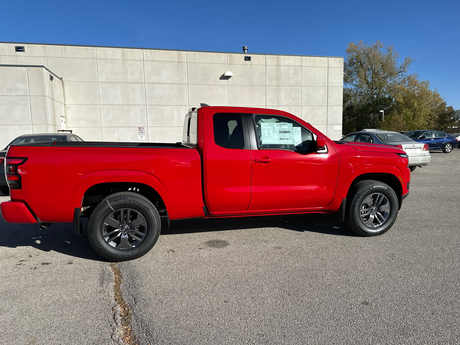 2025 Nissan Frontier SV King Cab 4x4 7