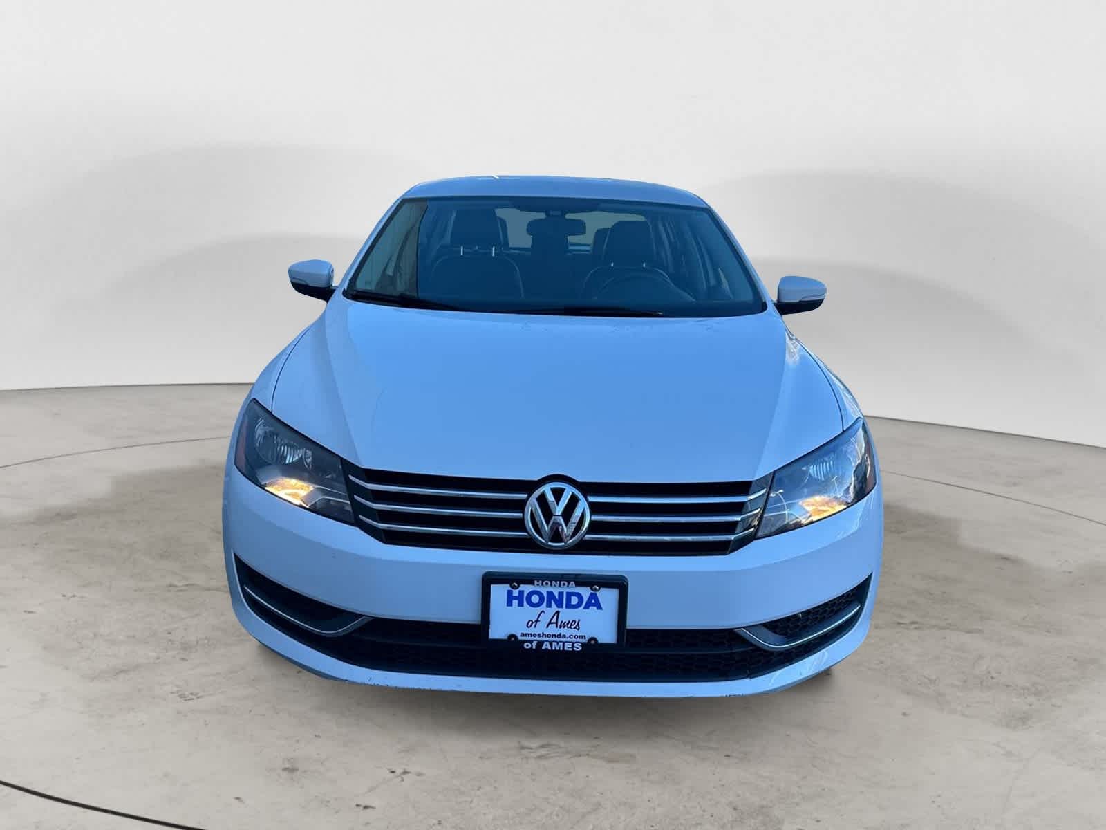 2015 Volkswagen Passat 1.8T Wolfsburg Ed 2