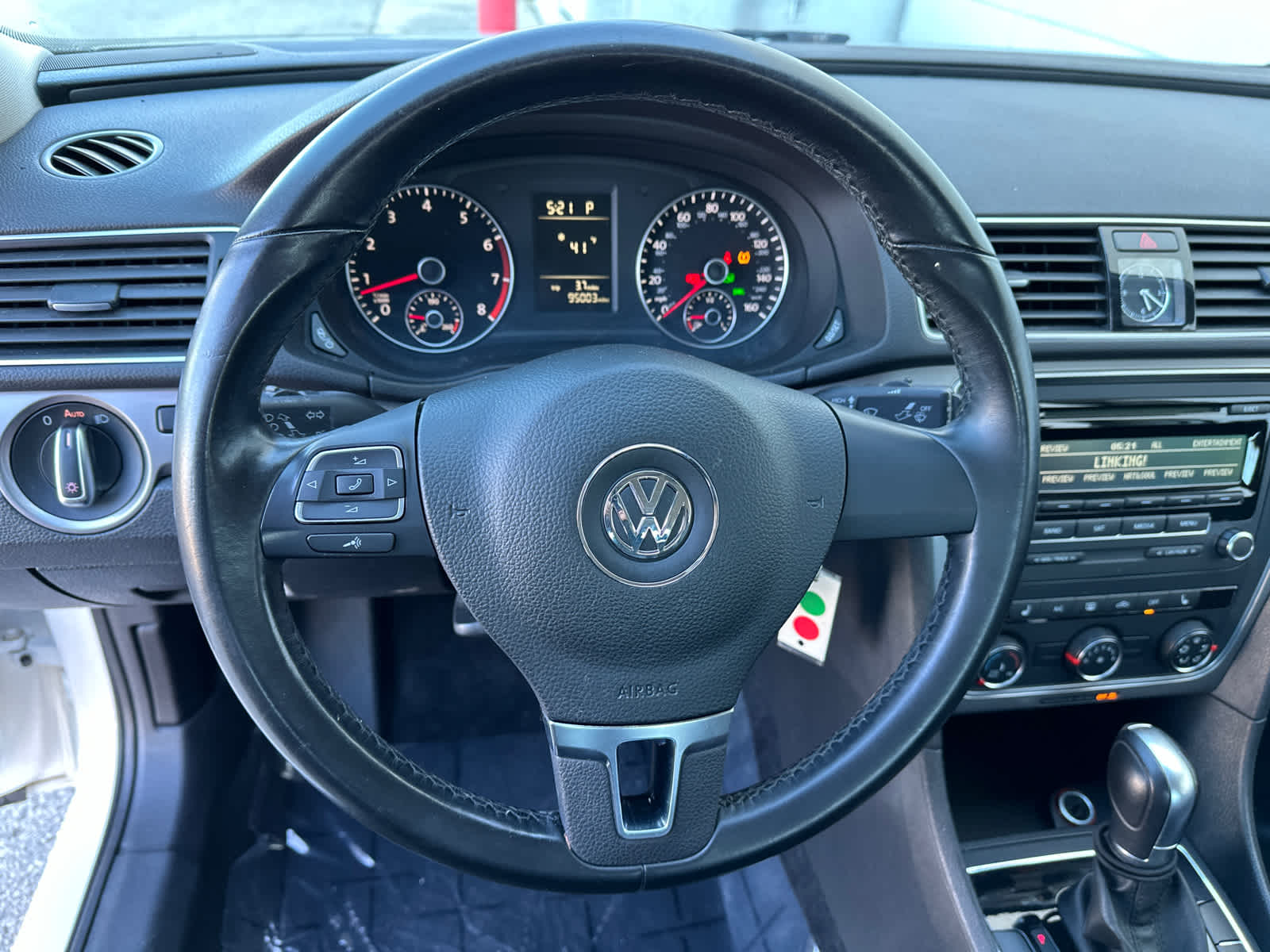 2015 Volkswagen Passat 1.8T Wolfsburg Ed 11