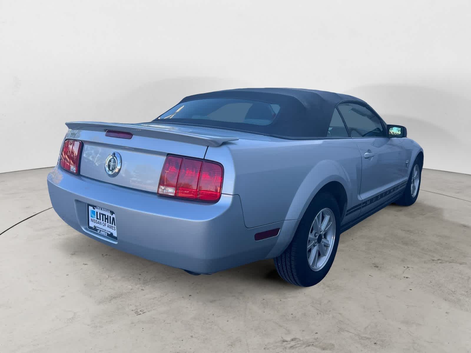 2009 Ford Mustang  6