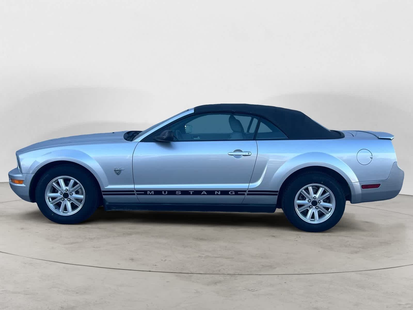 2009 Ford Mustang  3