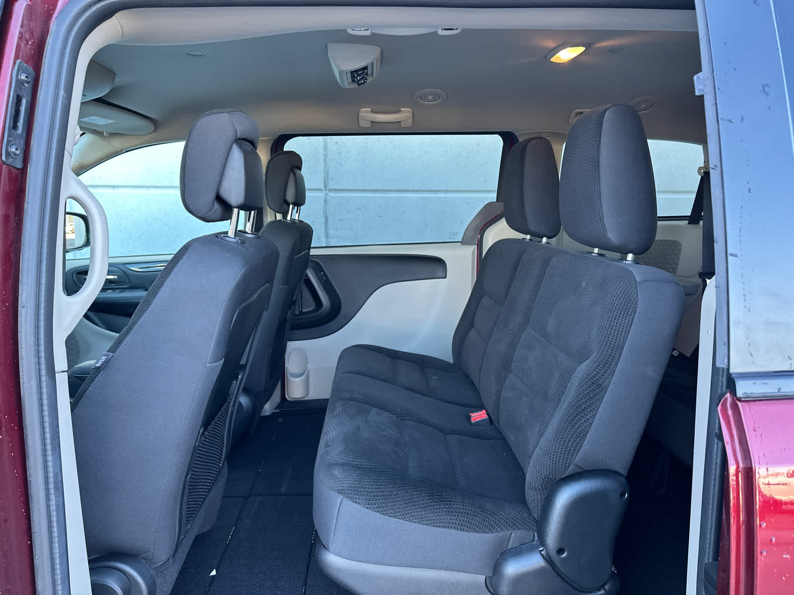 2019 Dodge Grand Caravan SE 18