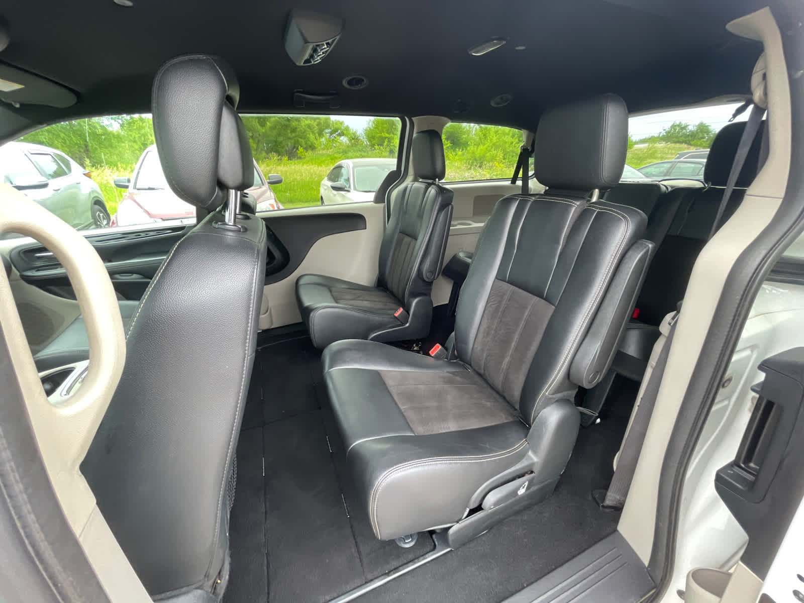 2019 Dodge Grand Caravan SXT 14