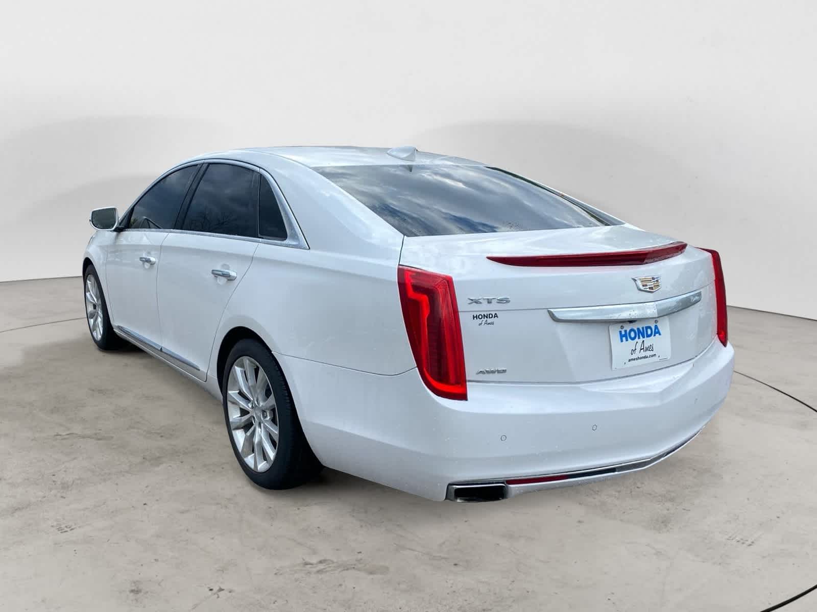 2017 Cadillac XTS Luxury 4