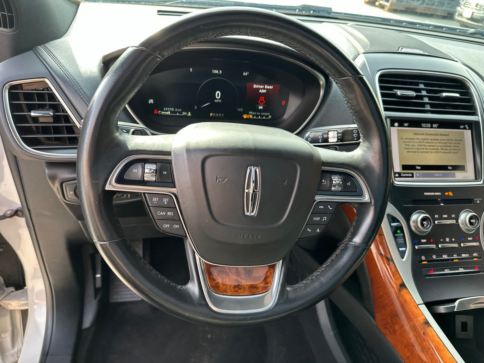 2019 Lincoln Nautilus Select 12