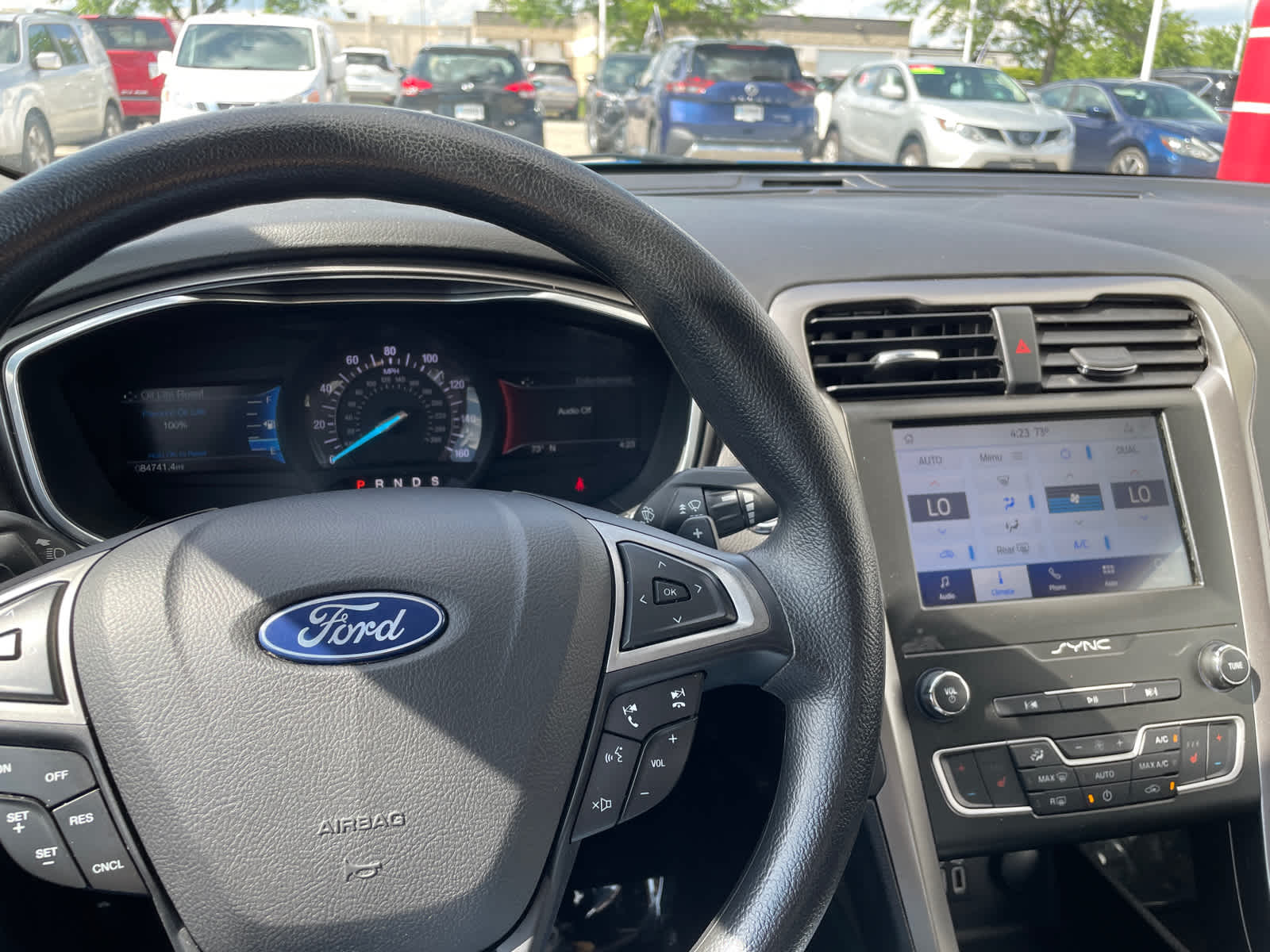 2020 Ford Fusion SE 14